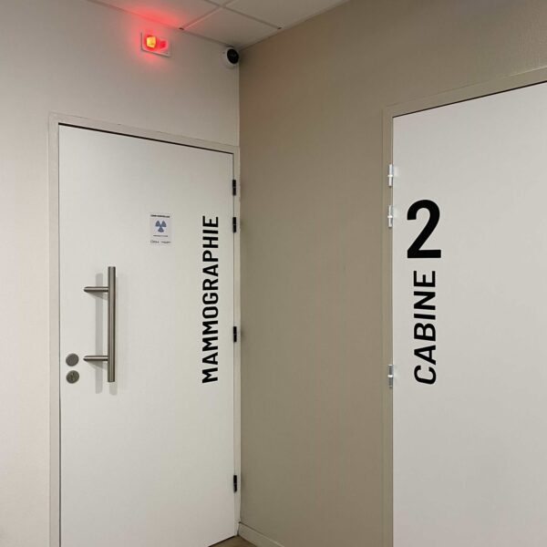 FaceB Porte Signalétique