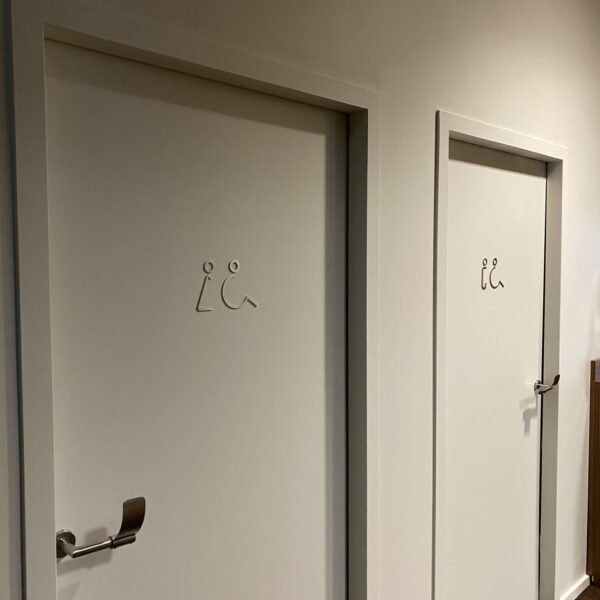 FaceB Porte Signalétique