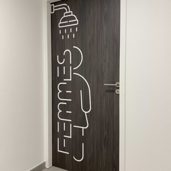 FaceB Porte Signalétique